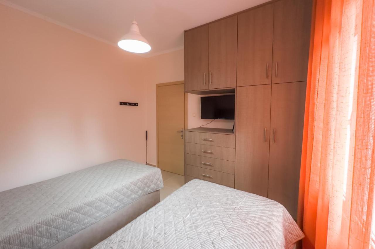 Fouki Apartments Ipsos Beach Eksteriør bilde
